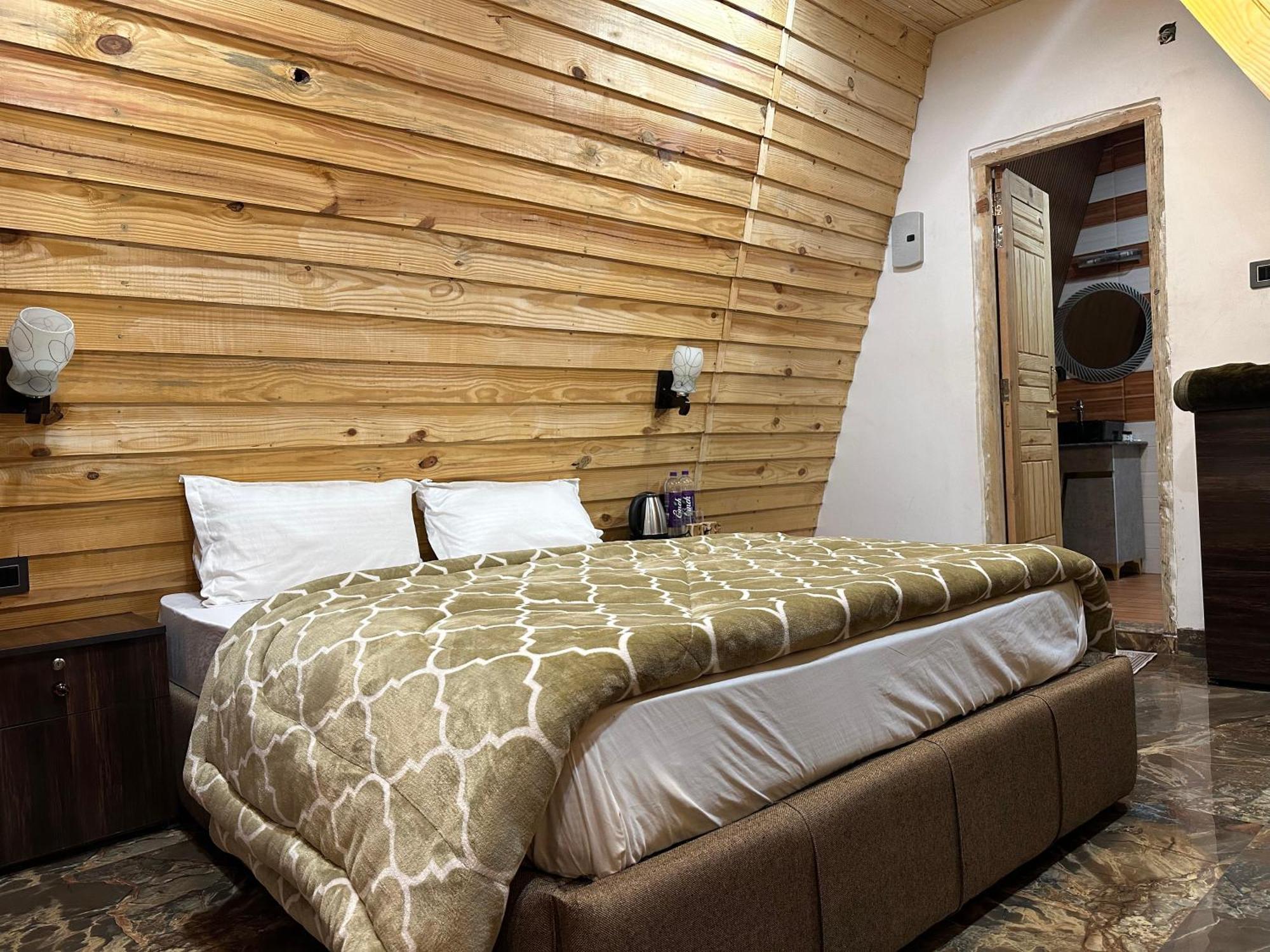 Cabana Riverside Resort - Kainchi Dham Nainital Kültér fotó