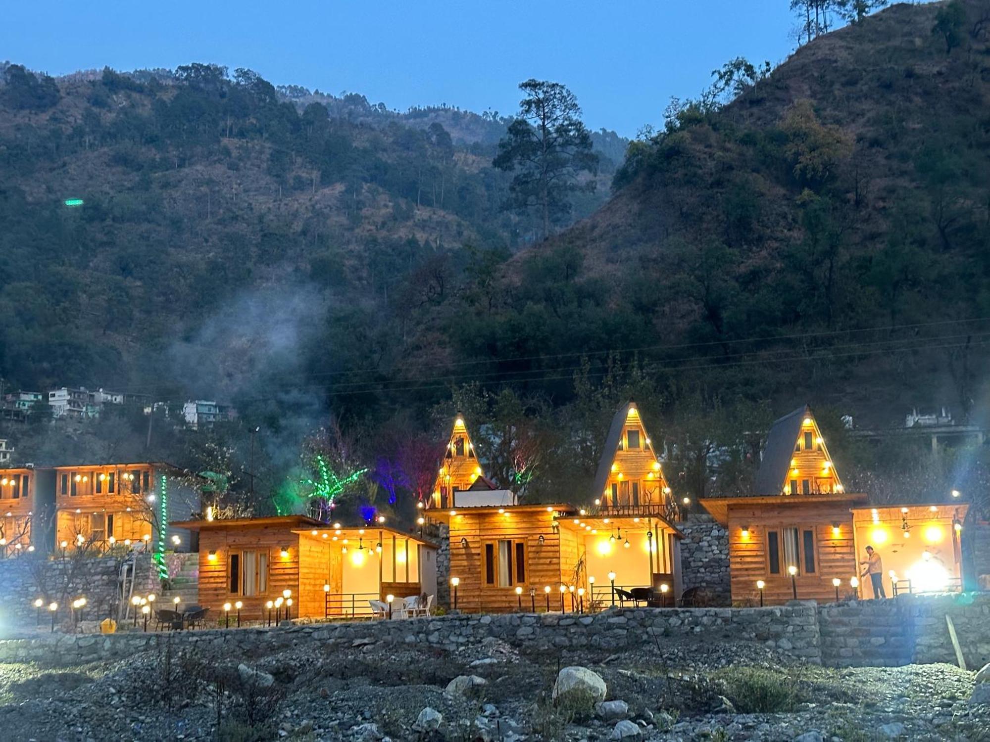 Cabana Riverside Resort - Kainchi Dham Nainital Kültér fotó