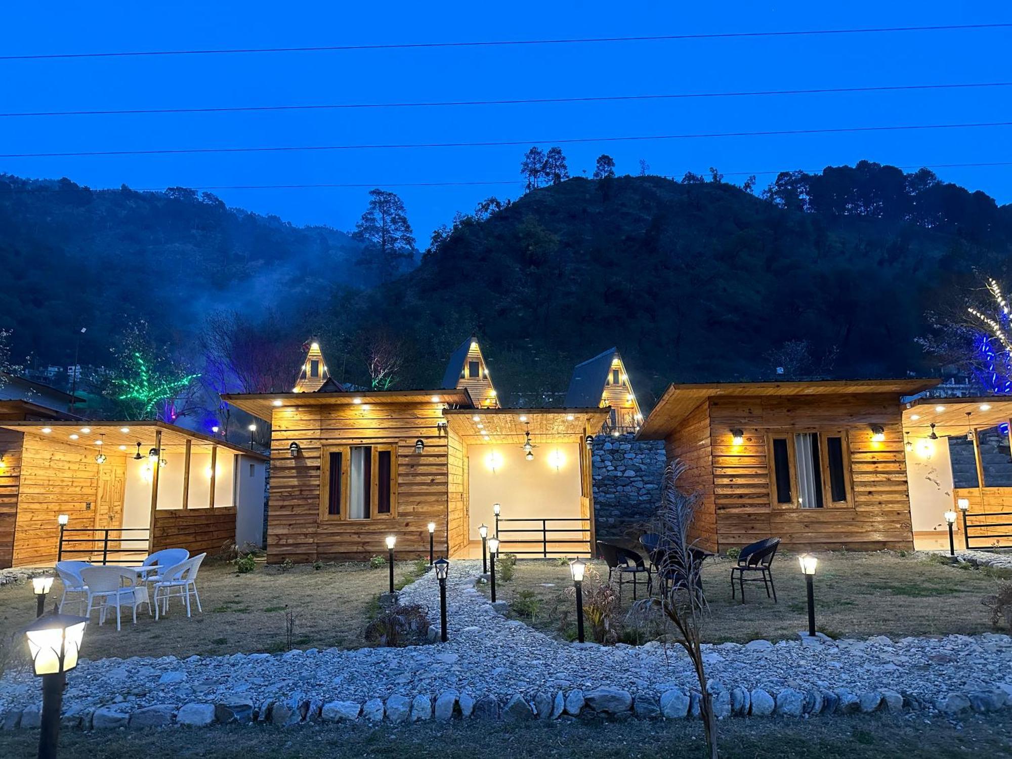 Cabana Riverside Resort - Kainchi Dham Nainital Kültér fotó