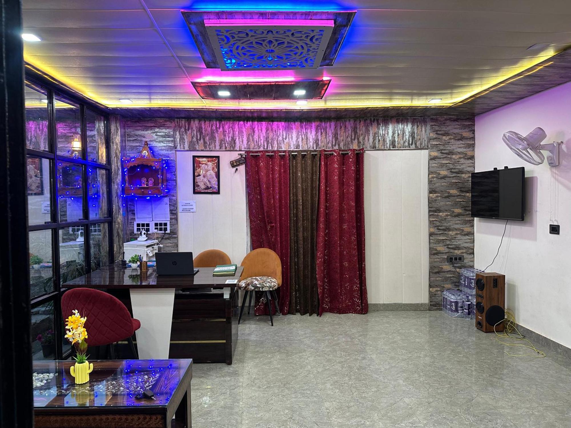 Cabana Riverside Resort - Kainchi Dham Nainital Kültér fotó