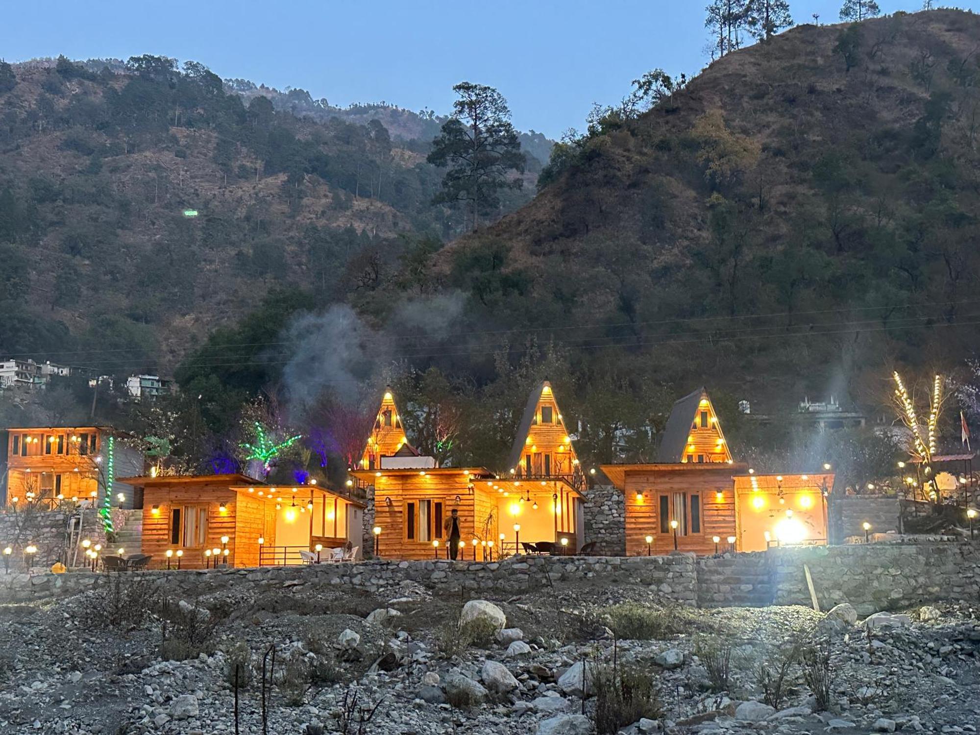 Cabana Riverside Resort - Kainchi Dham Nainital Kültér fotó